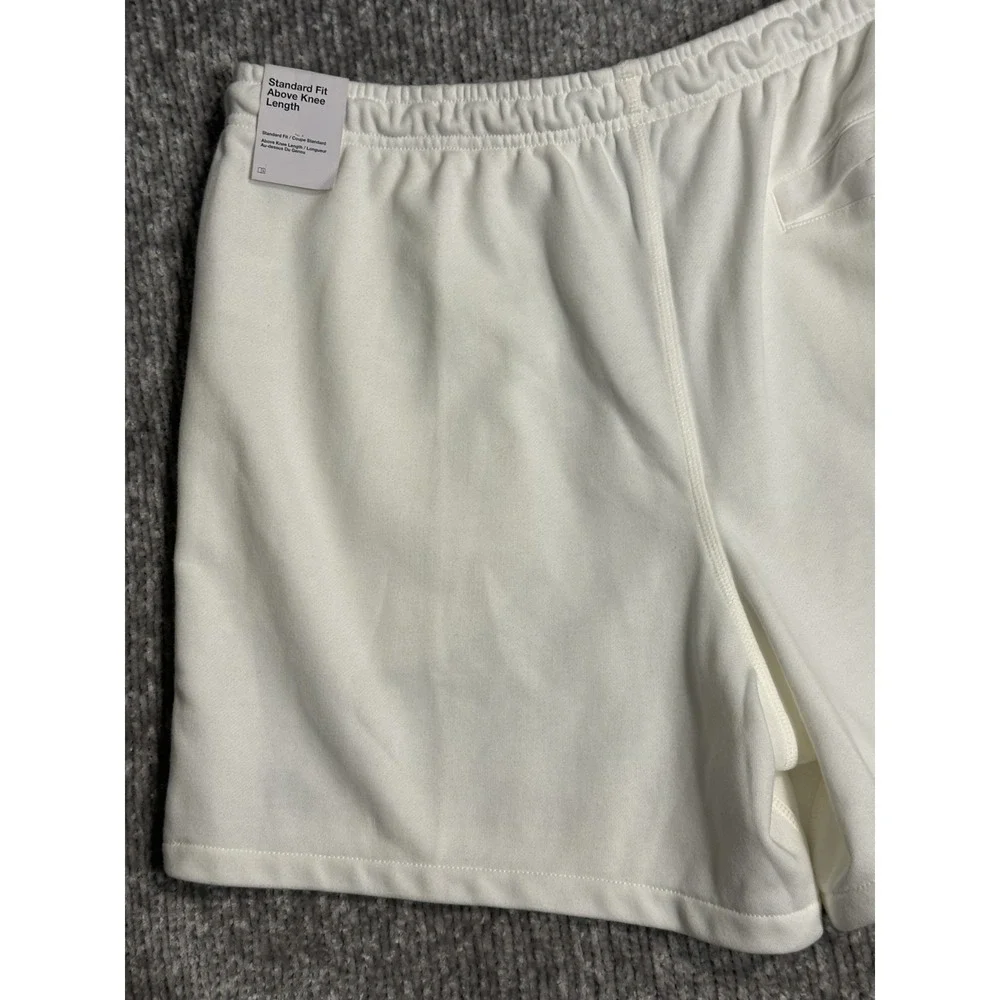 Nike Mens Club Lightweight French Terry Flow Shorts White L FN3520-133